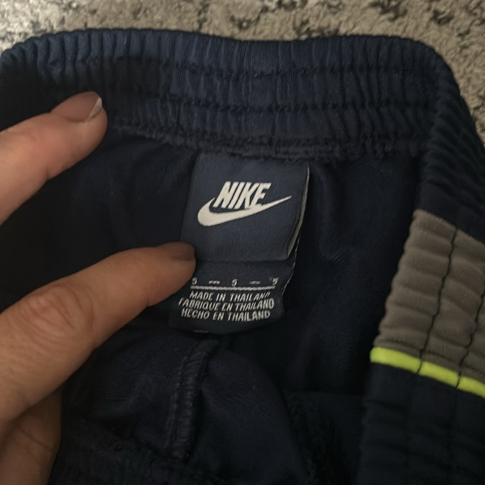 Nike Set - Picture 4 of 5